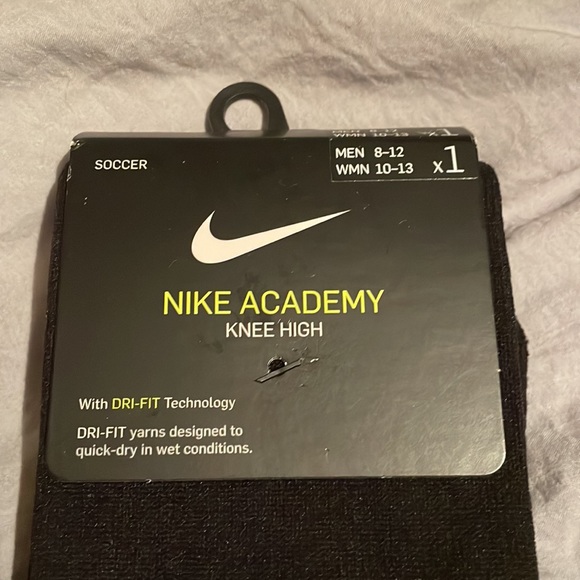 Nike Academy Knee High Soccer Socks - Men’s Size 8-12 Black - NWT - Picture 2 of 3